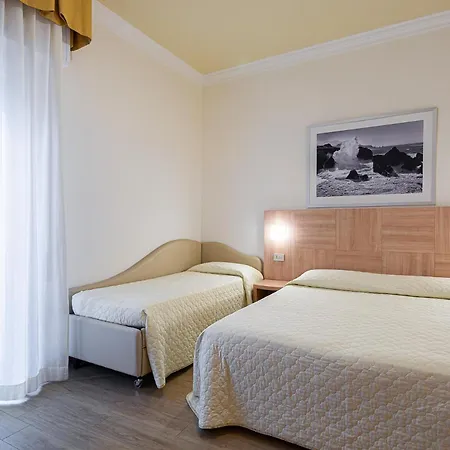 Corinna Hotel