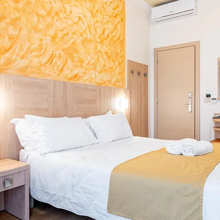 Hotel Corinna 3*