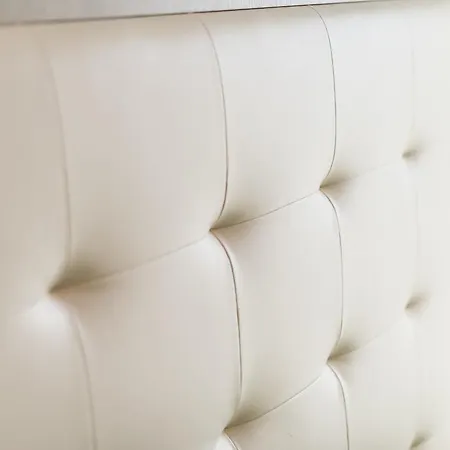 Ξενοδοχείο Corinna