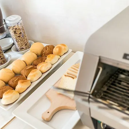 Corinna מלון רימיני