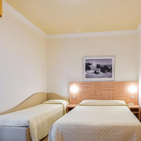 Hotel Corinna