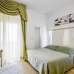 Hotel Corinna 3*