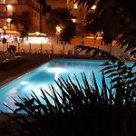 Hotel Corinna