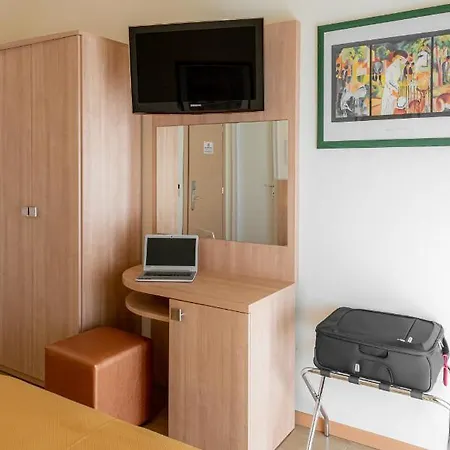 Hotel Corinna Rimini