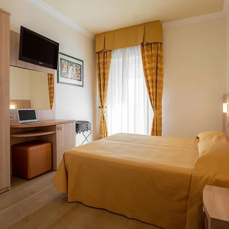 Corinna Hotel